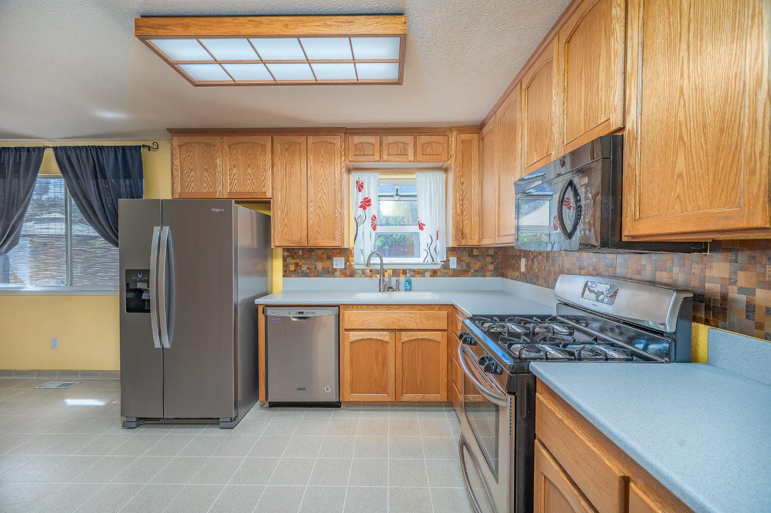 2201 Presidio Avenue