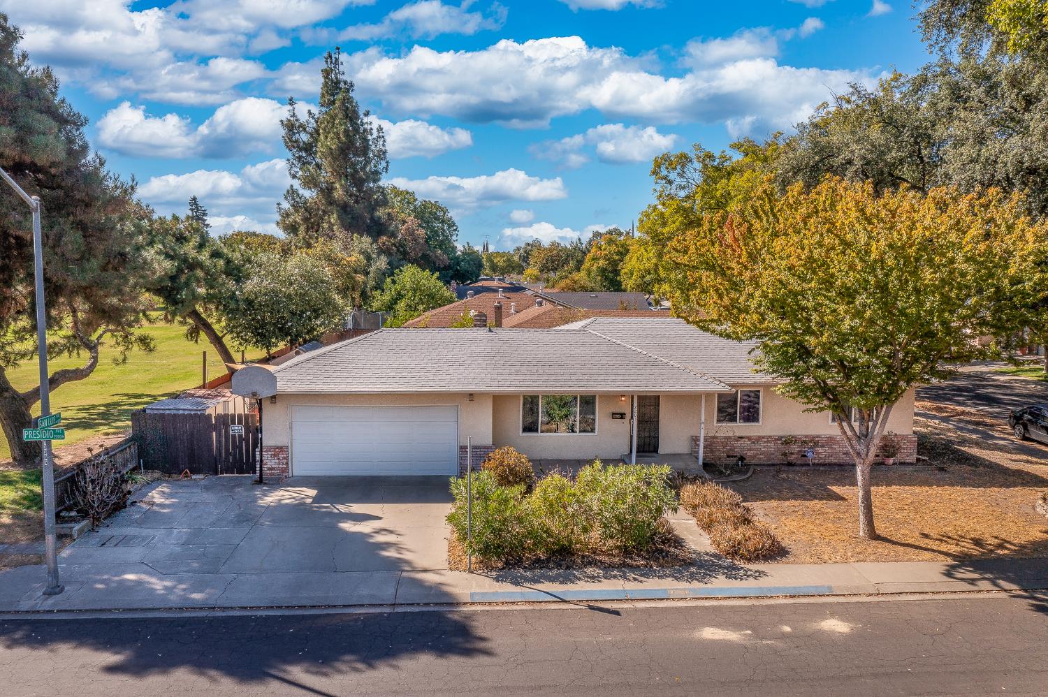 2201 Presidio Avenue