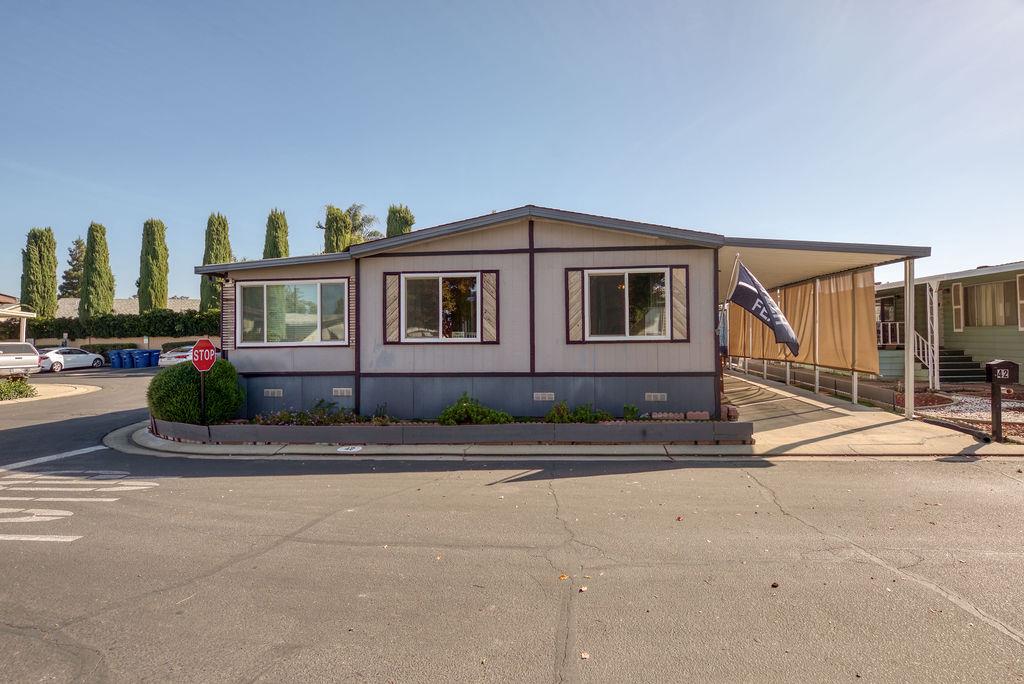 1200 S Carpenter Road 42