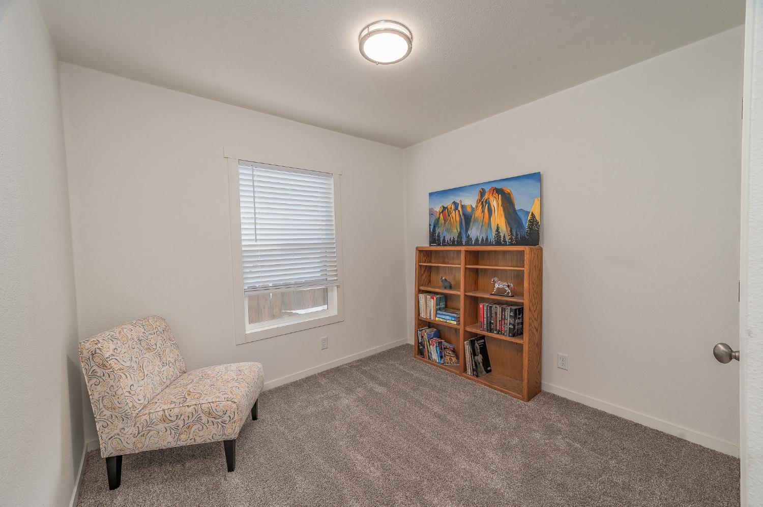 2307 Oakdale Road 13