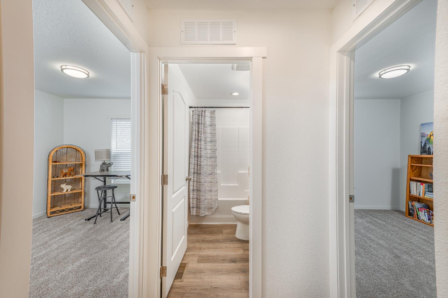 2307 Oakdale Road 13