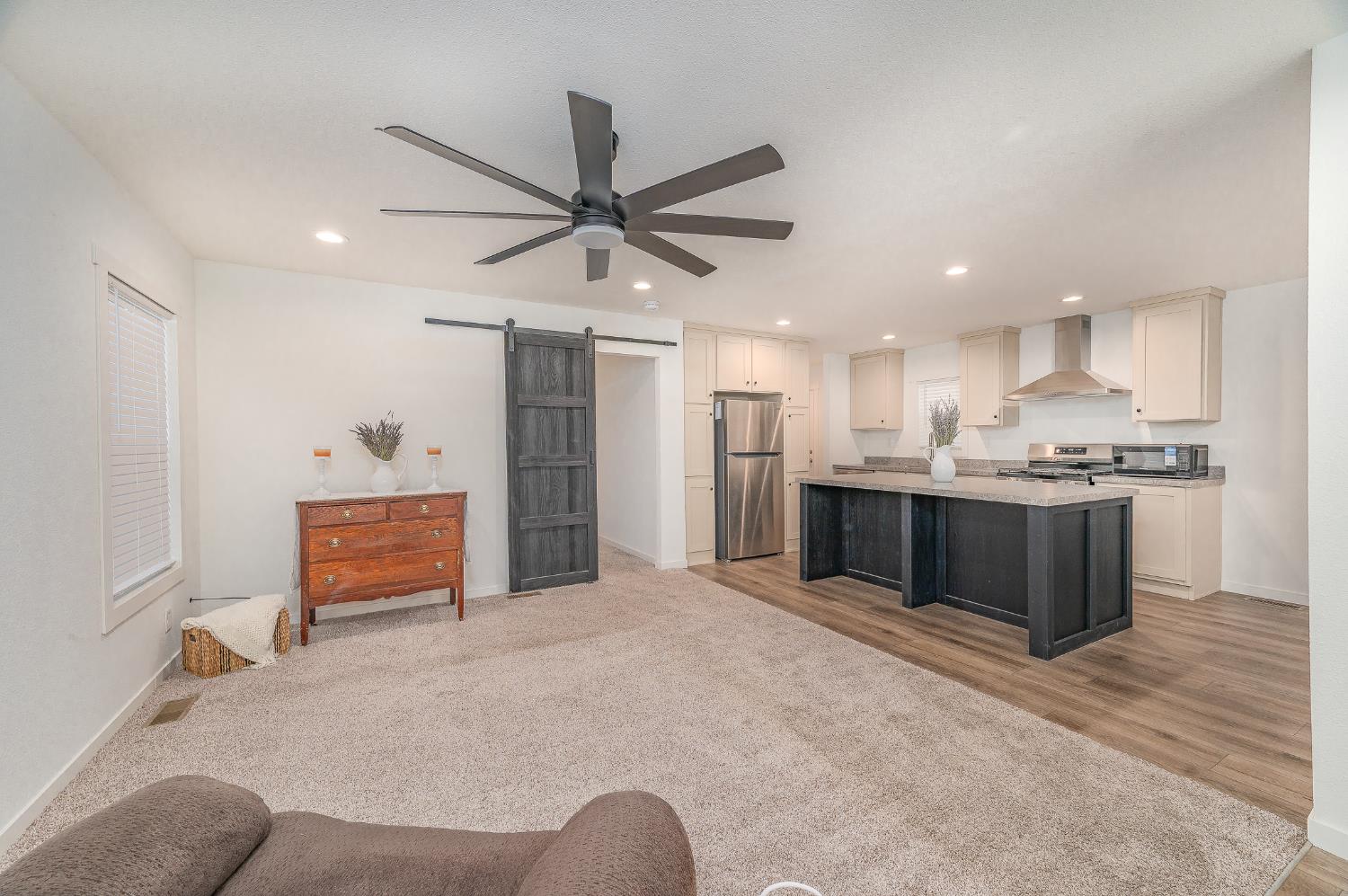 2307 Oakdale Road 13