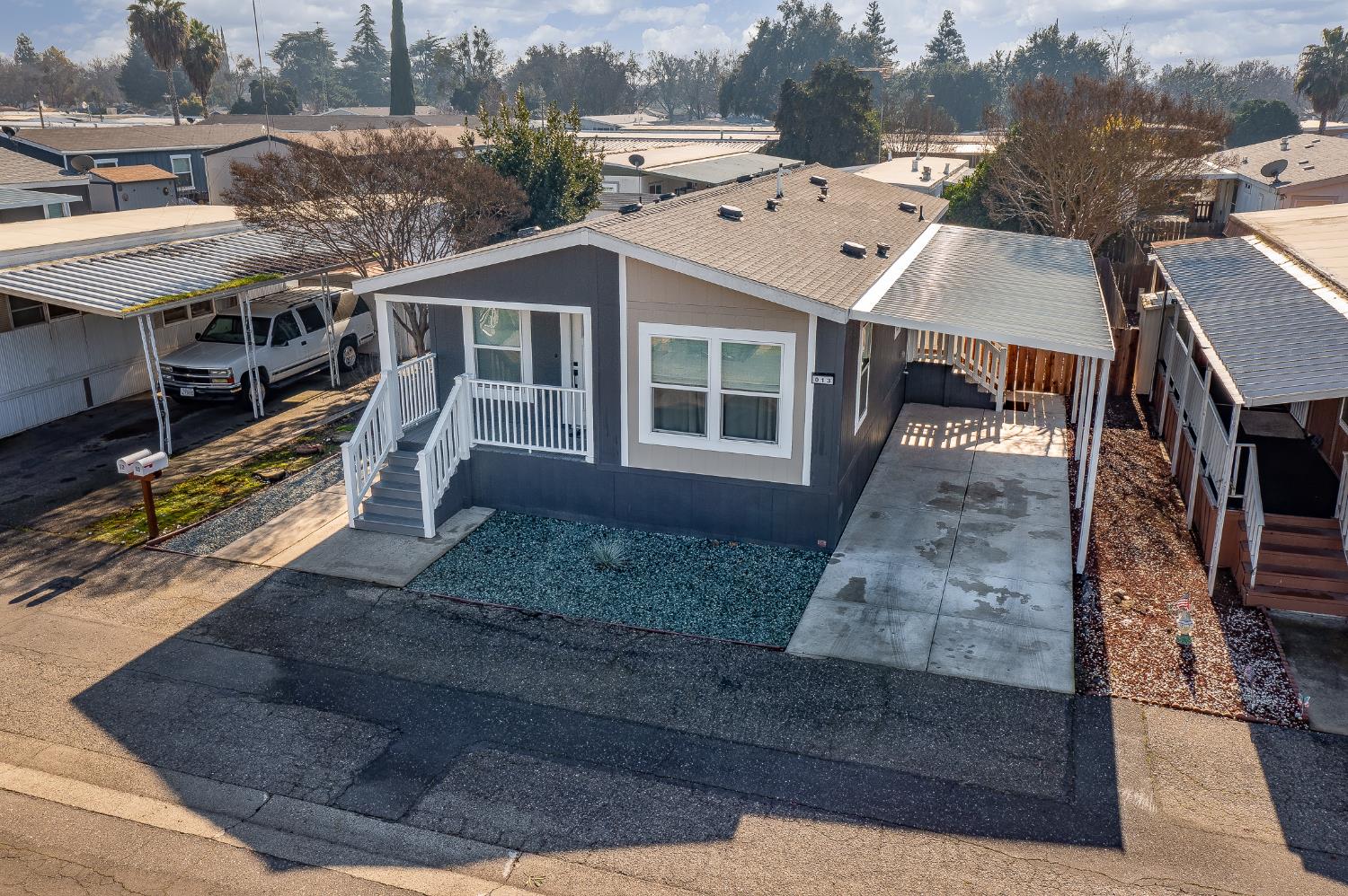 2307 Oakdale Road 13