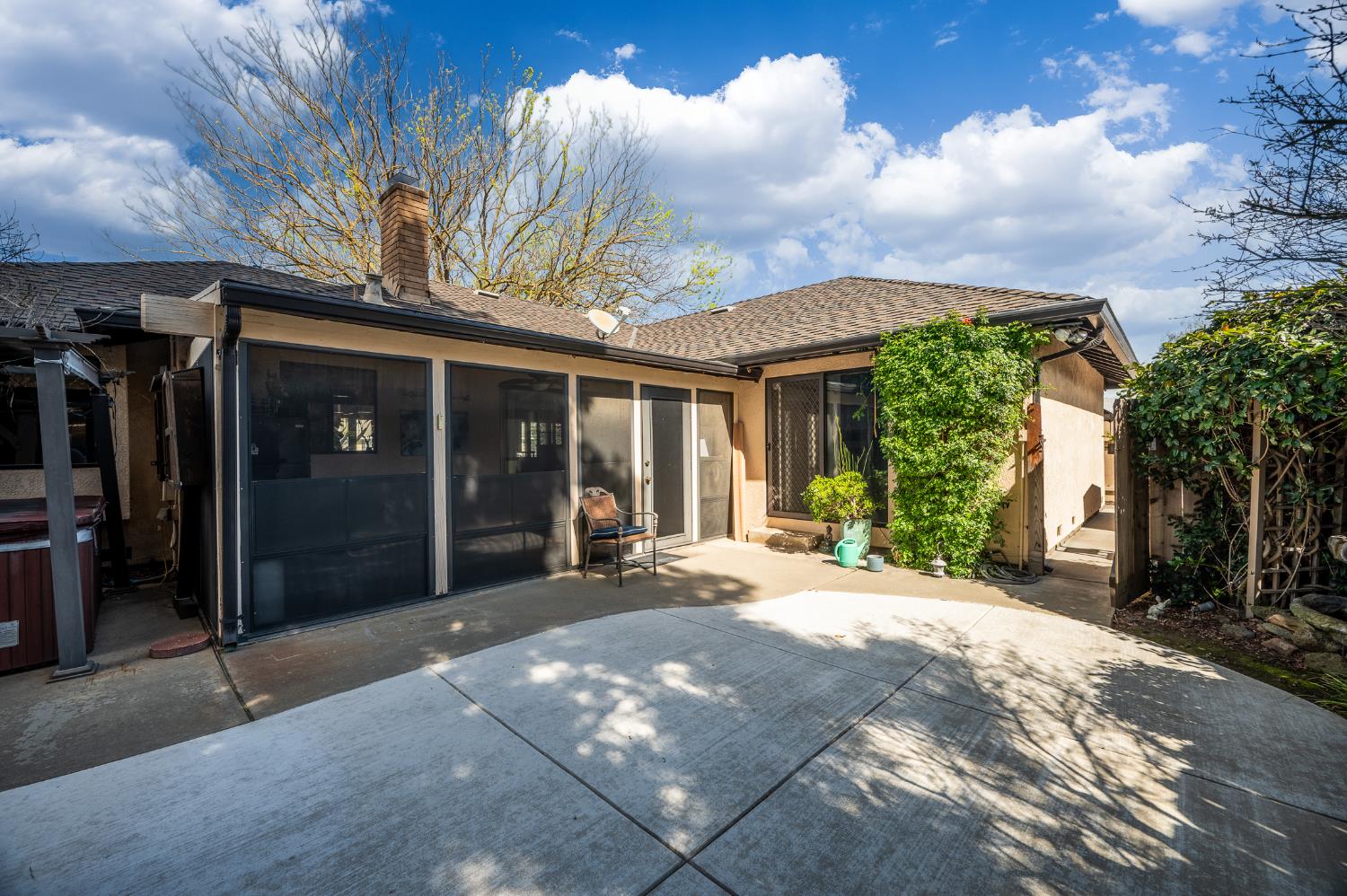 2108 Canadian Circle