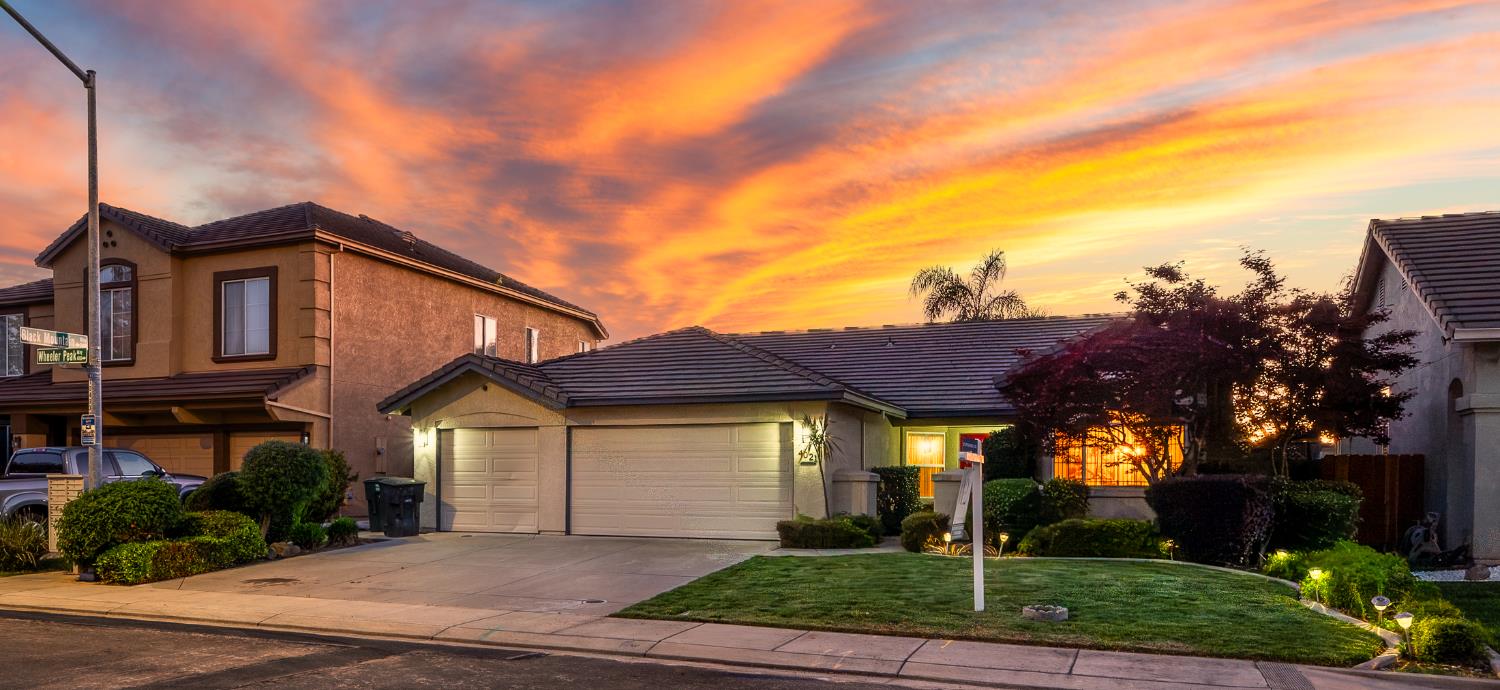 4021 Wheeler Peak Way