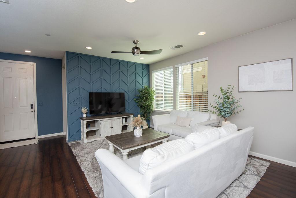2228 Gallery Drive