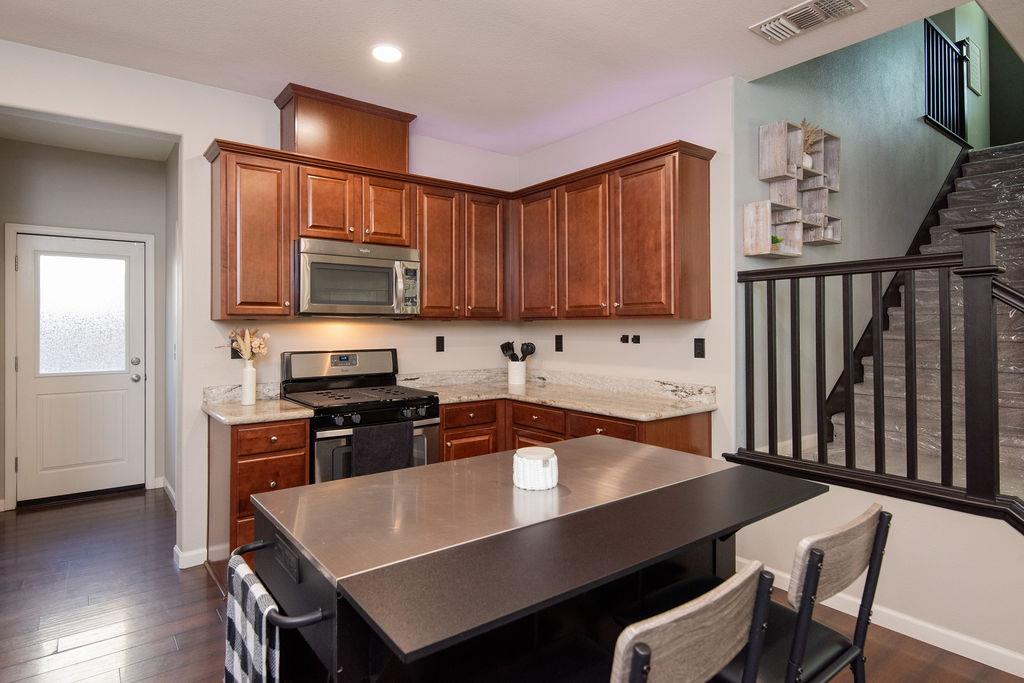 2228 Gallery Drive