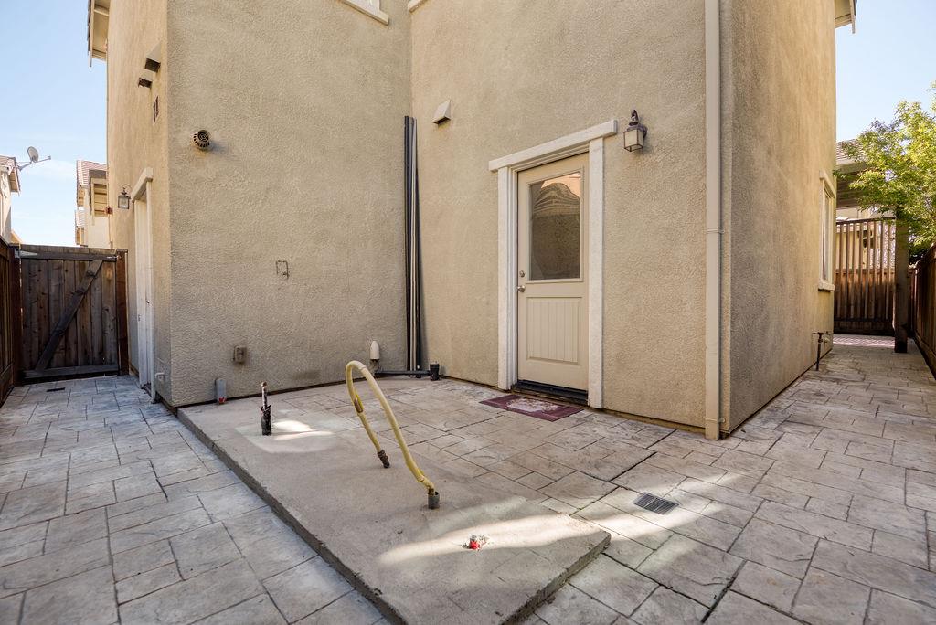 2228 Gallery Drive