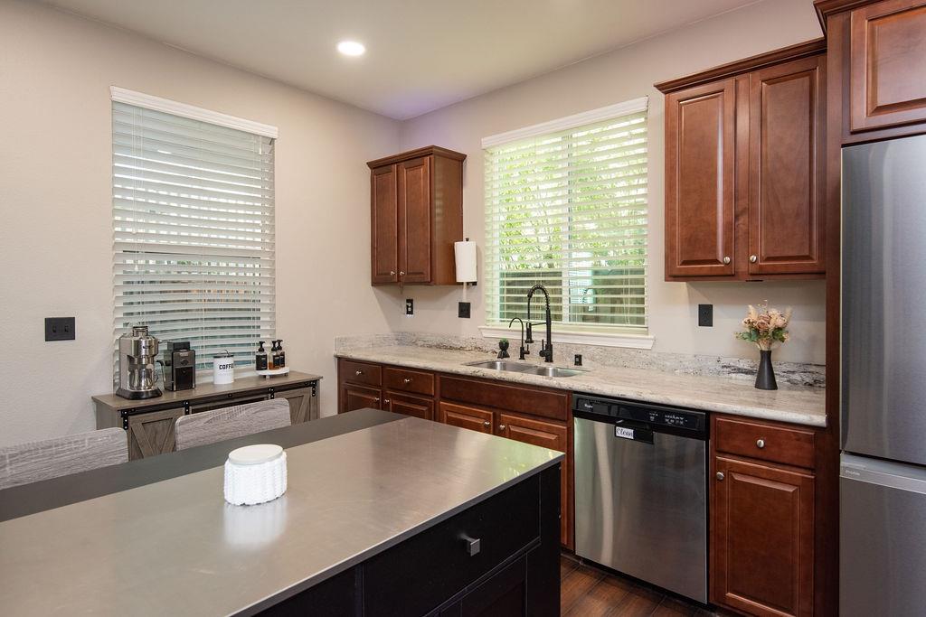 2228 Gallery Drive