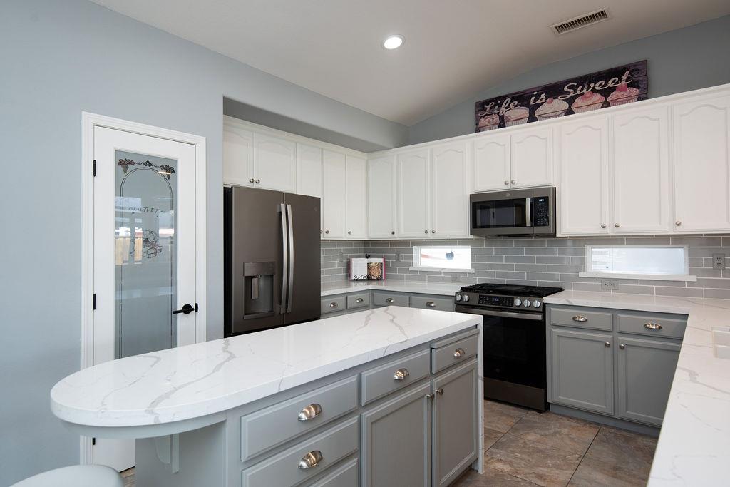 1981 Schaffhausen Street