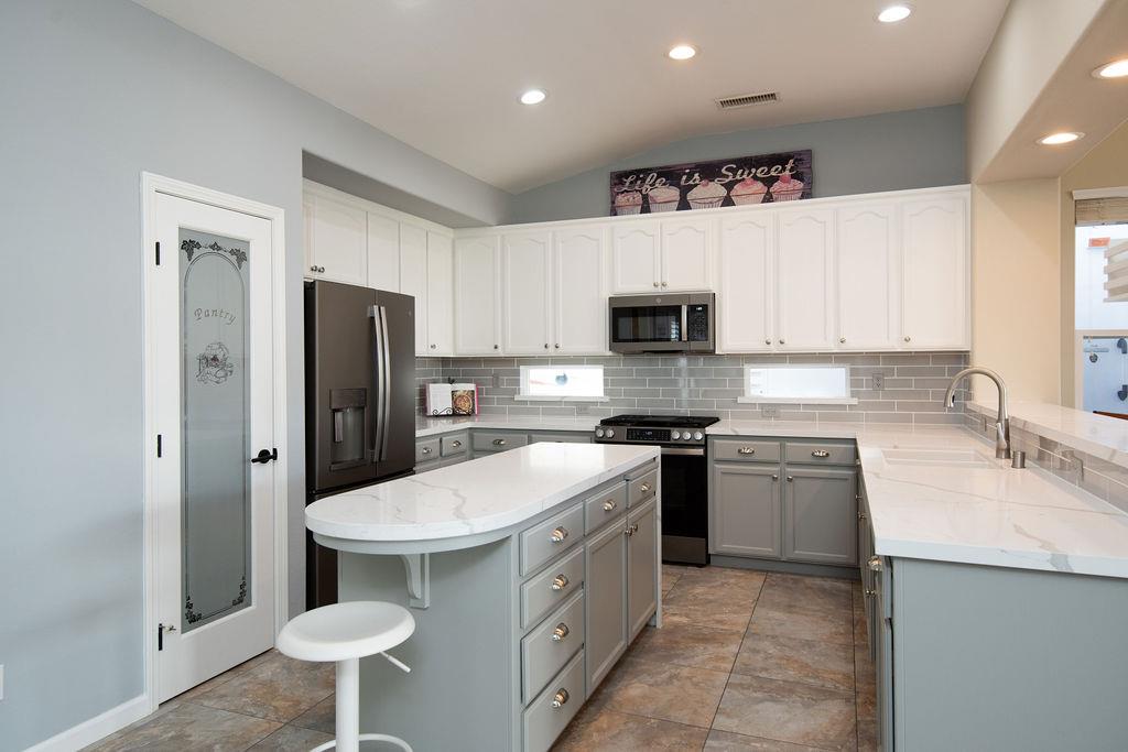 1981 Schaffhausen Street