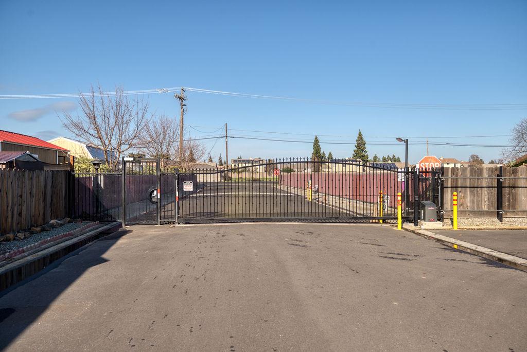 2505 Jackson Avenue 179