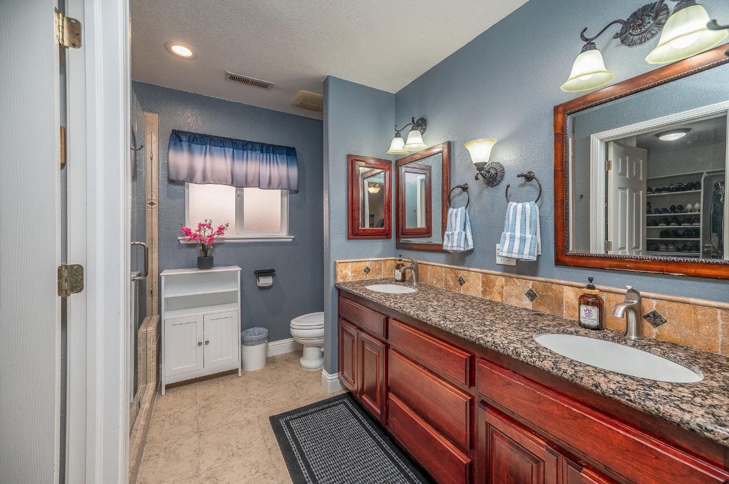 1253 River Bluff Drive