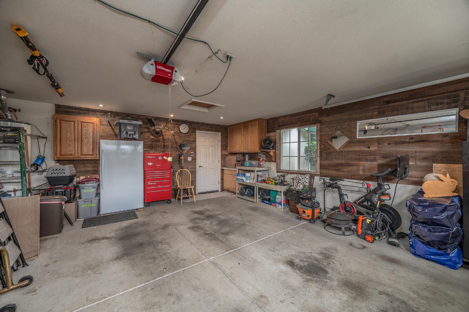 1253 River Bluff Drive