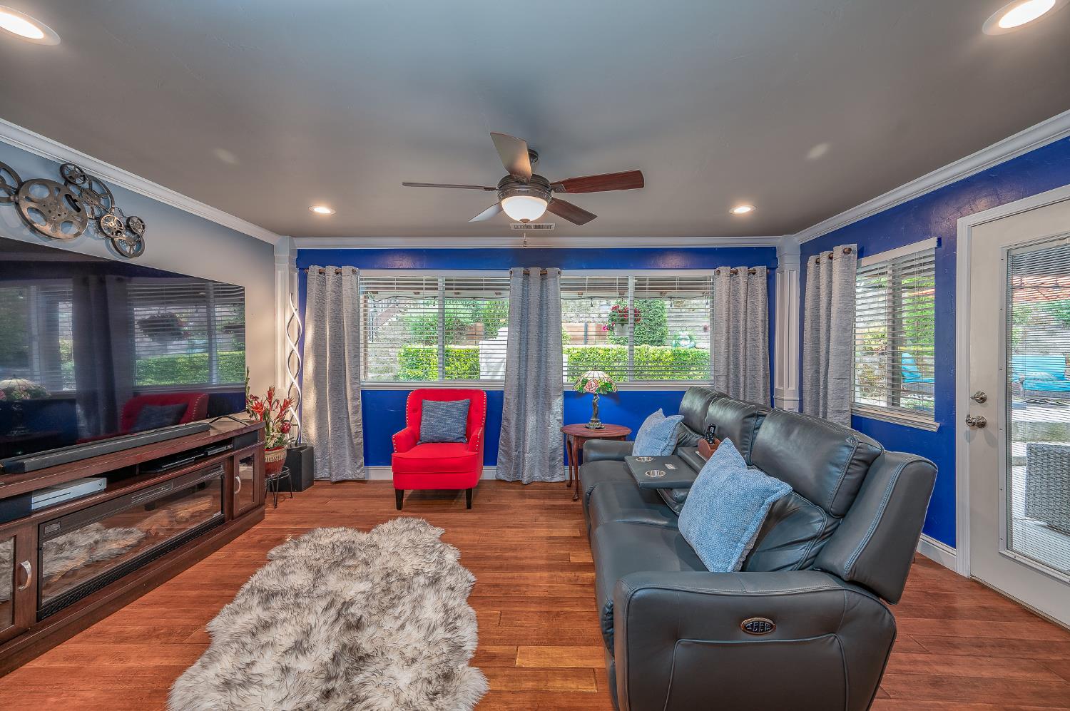 1253 River Bluff Drive