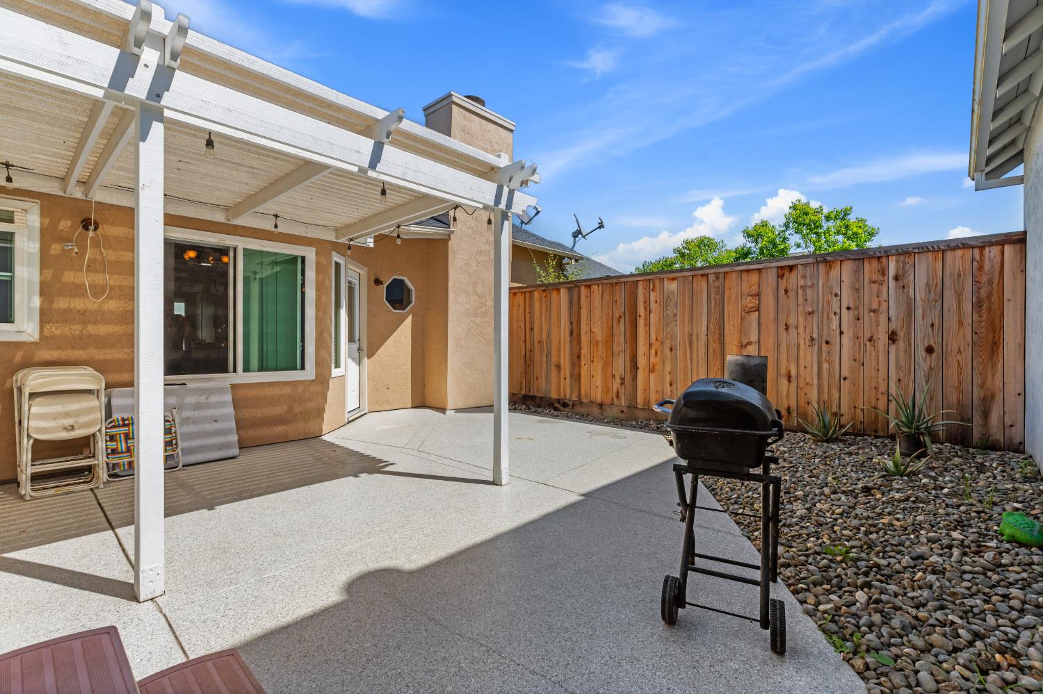 2828 Field Stone Street