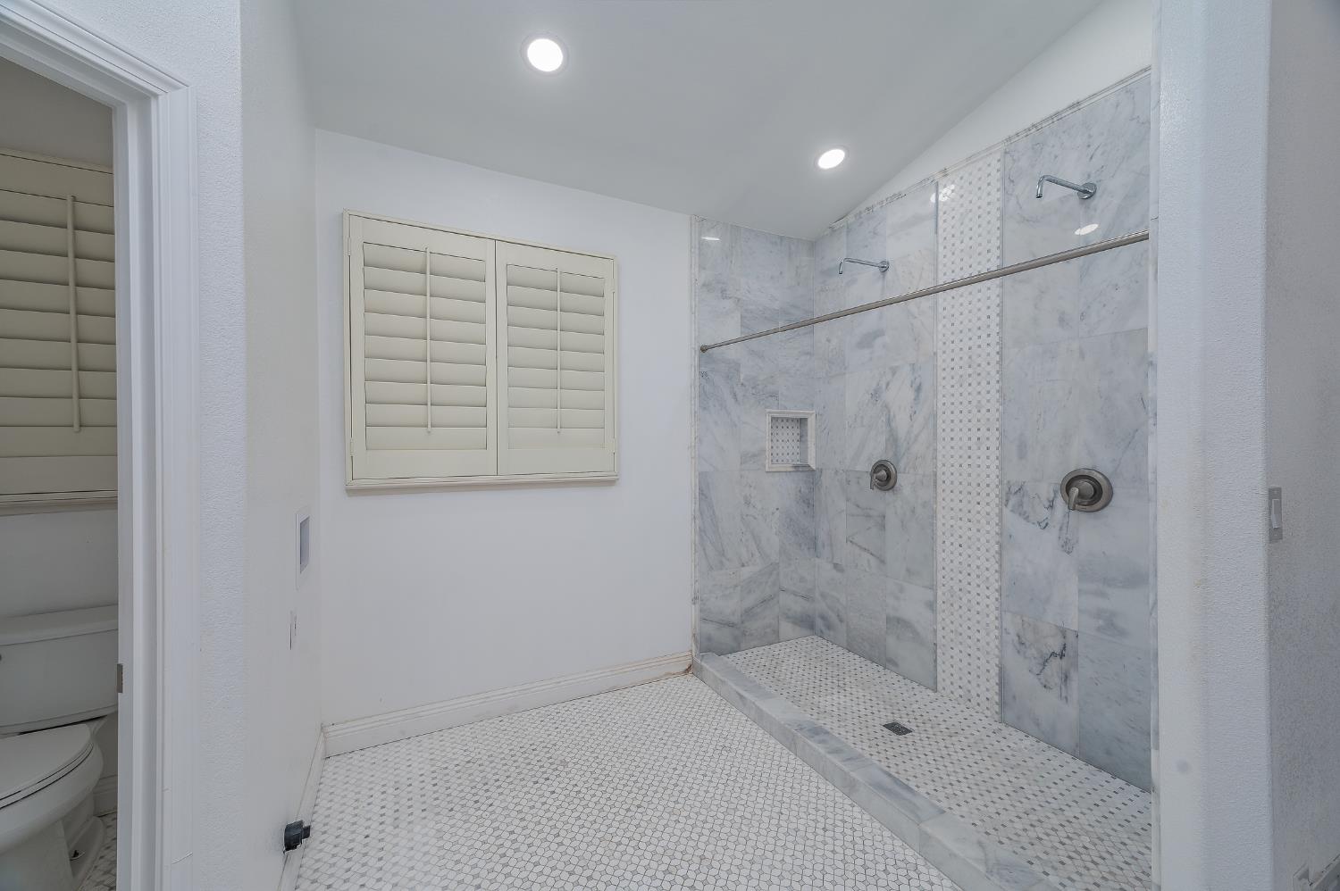 2800 Olympus Court