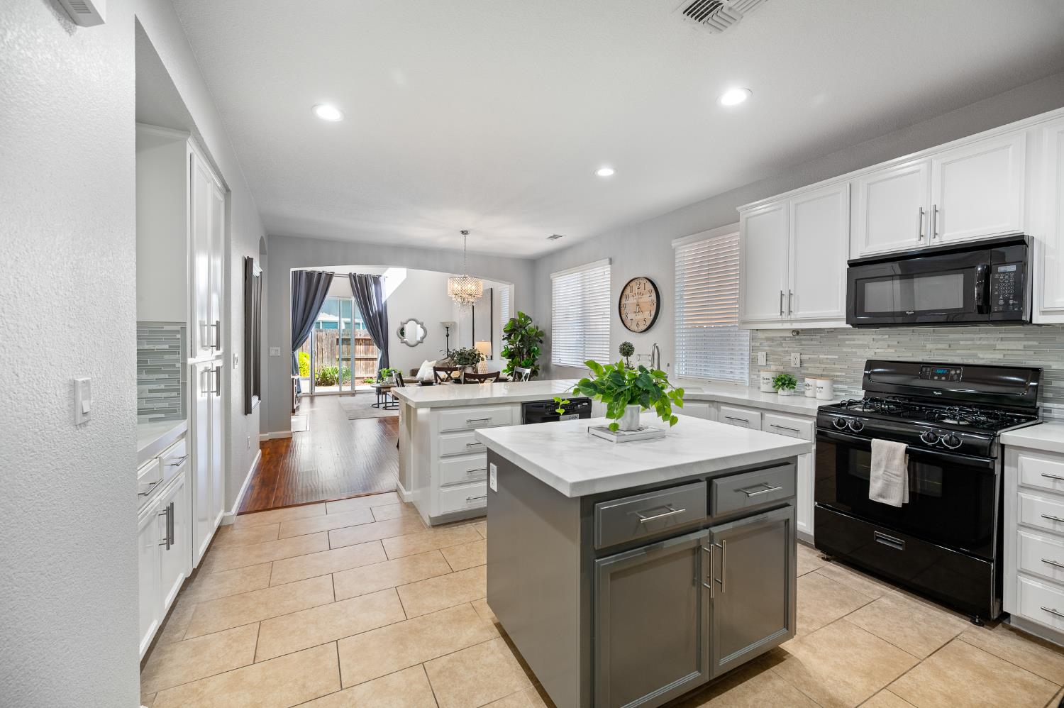 2261 Maverick Court
