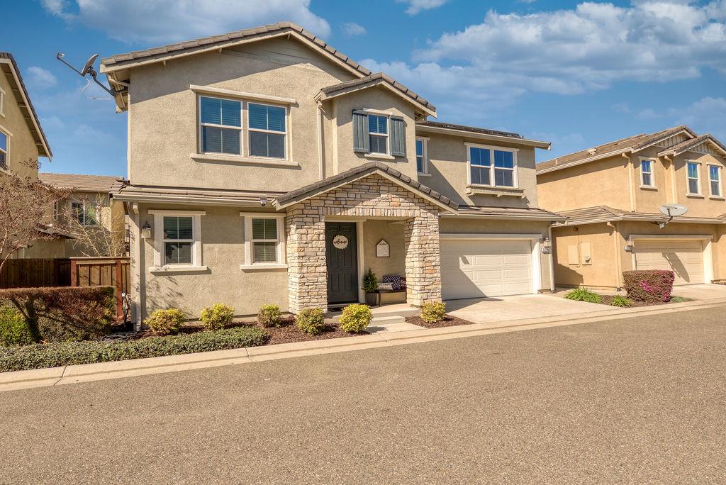 2228 Gallery Drive