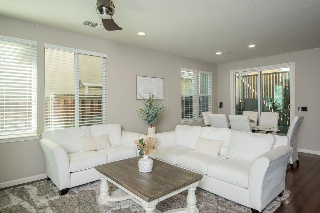 2228 Gallery Drive