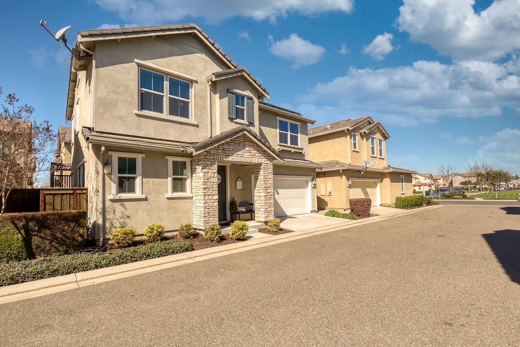 2228 Gallery Drive