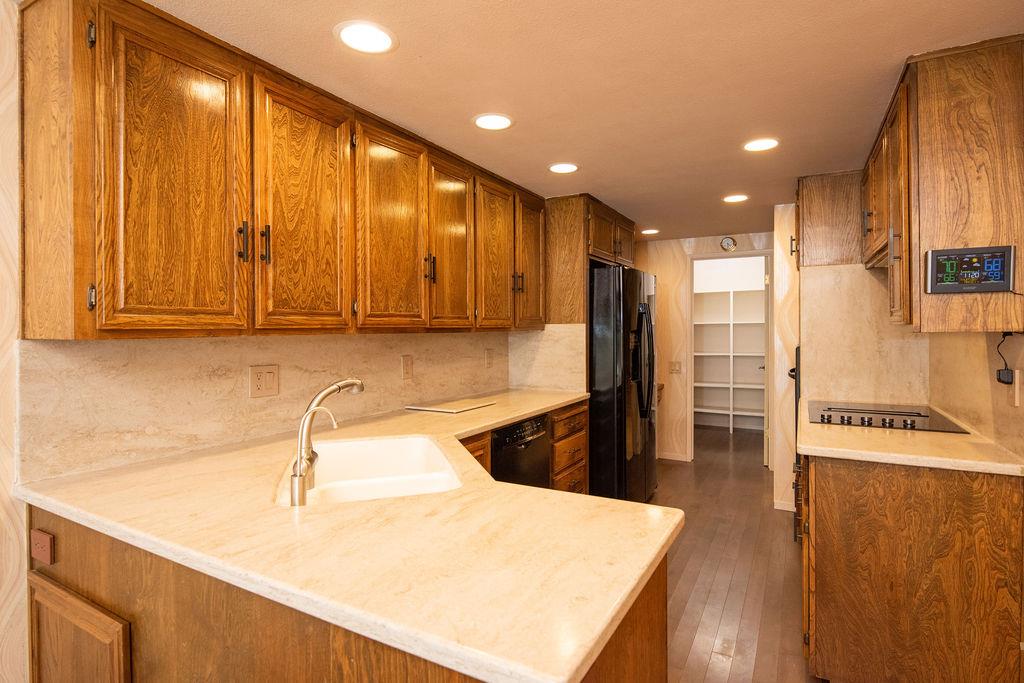 1921 Edgebrook Drive A