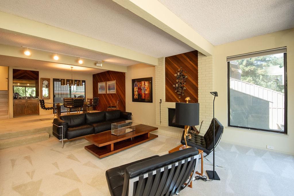 1921 Edgebrook Drive A