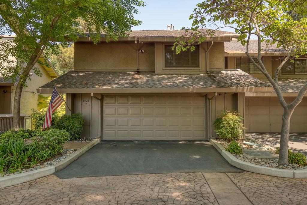 1921 Edgebrook Drive A