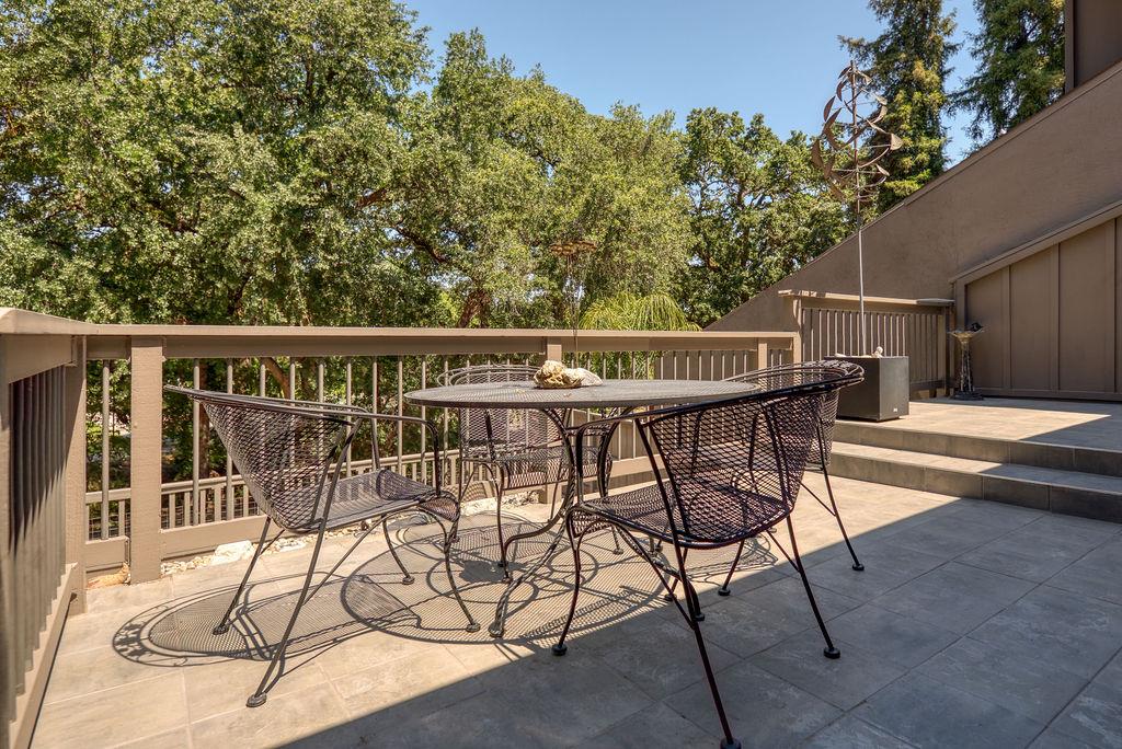 1921 Edgebrook Drive A