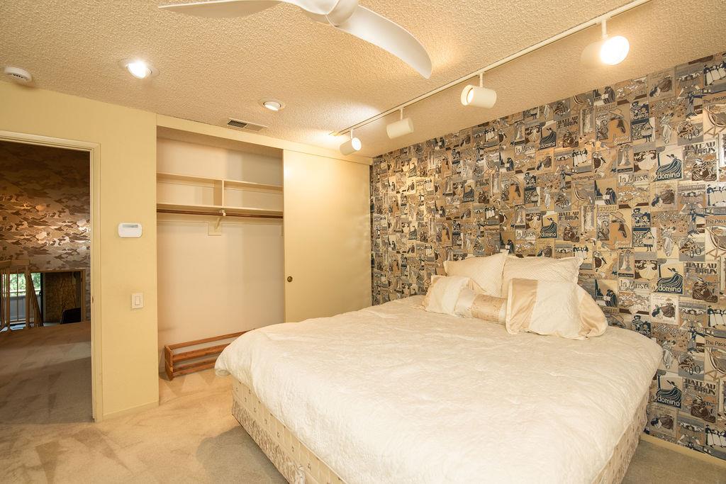 1921 Edgebrook Drive A