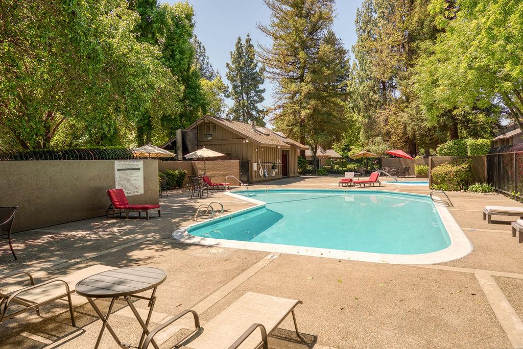 1921 Edgebrook Drive A