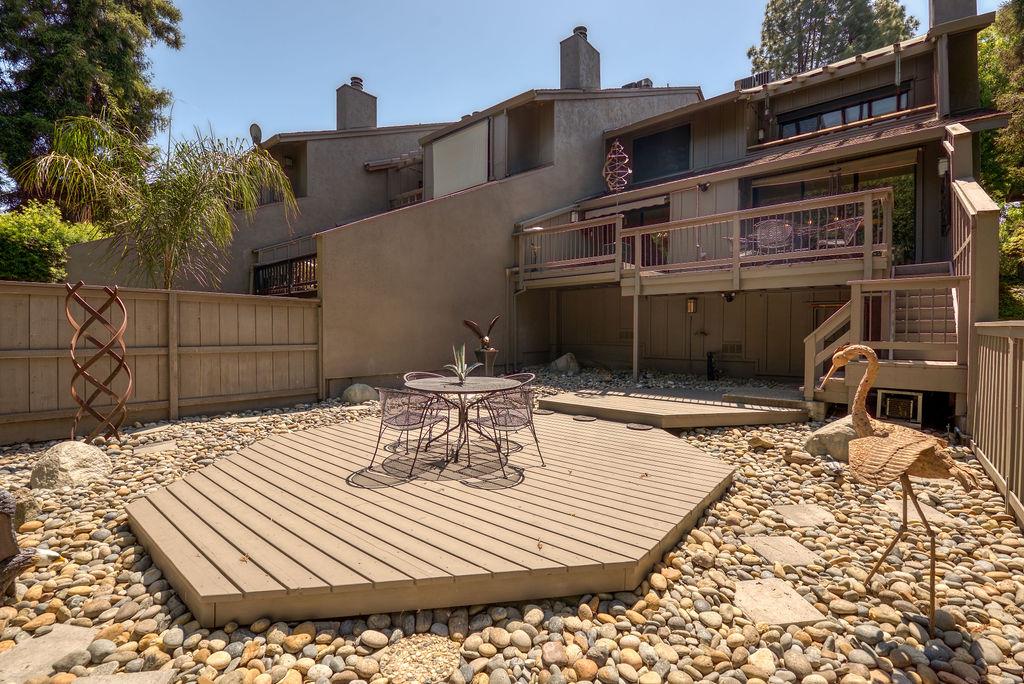 1921 Edgebrook Drive A