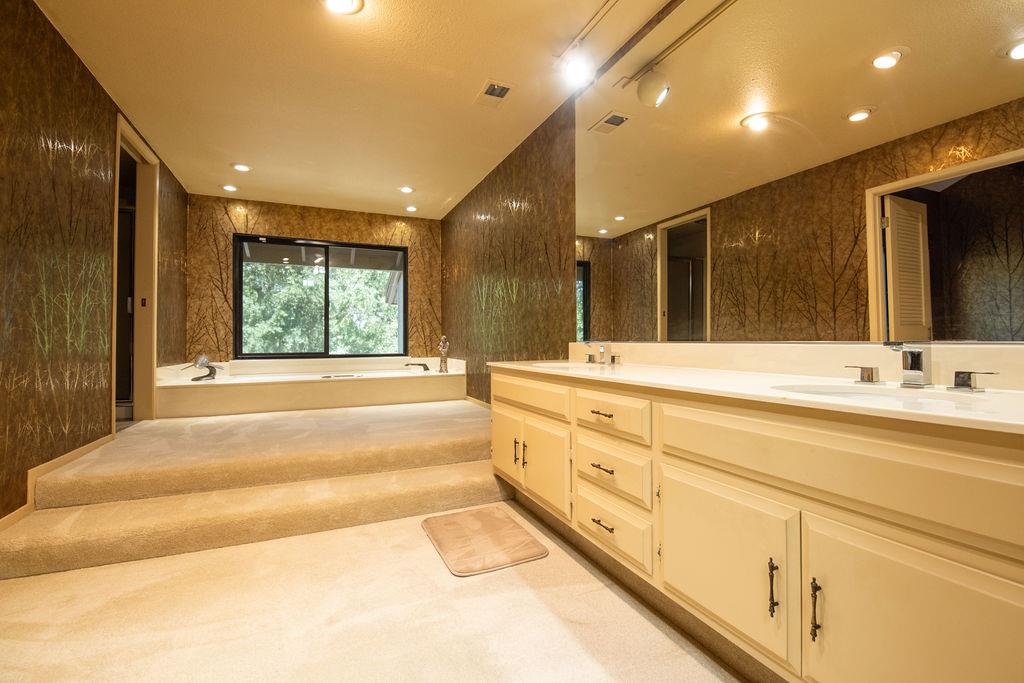 1921 Edgebrook Drive A