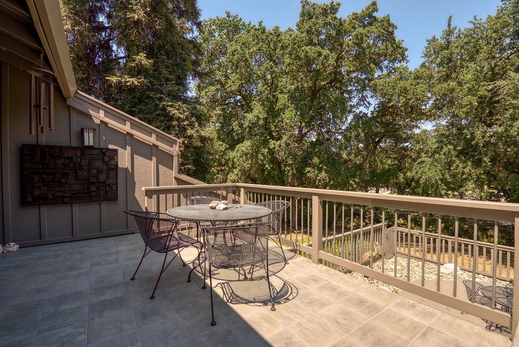 1921 Edgebrook Drive A