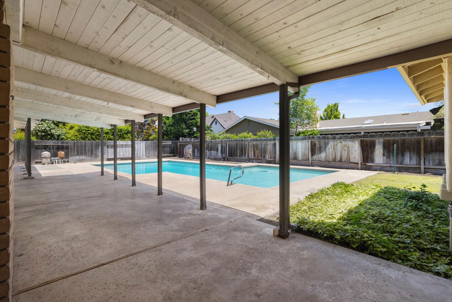 3904 Trillium Avenue