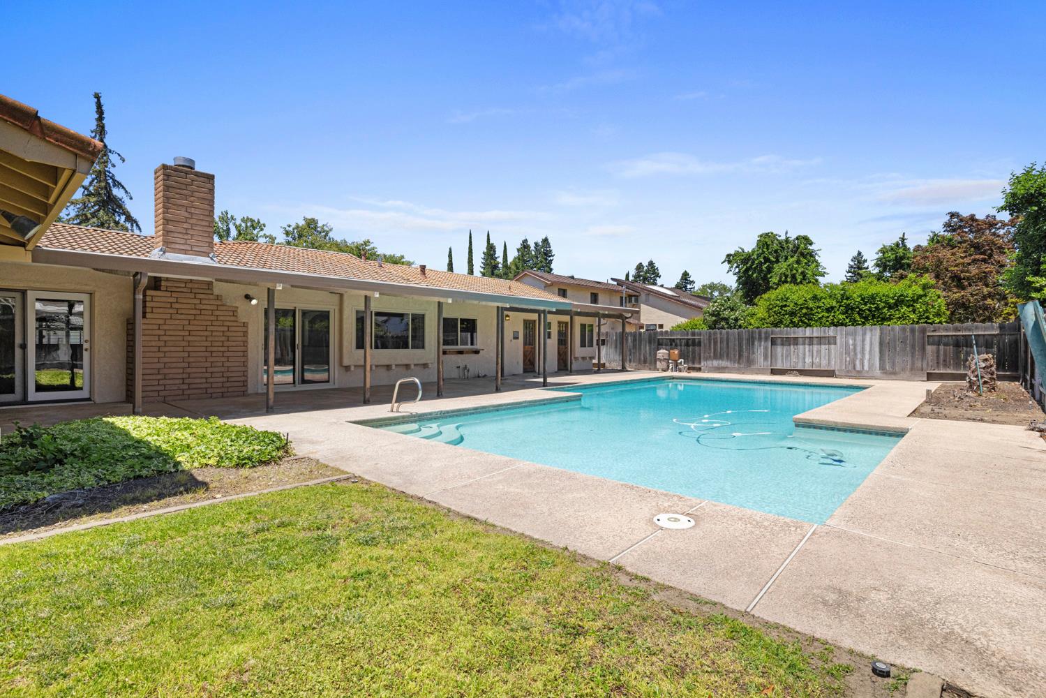 3904 Trillium Avenue