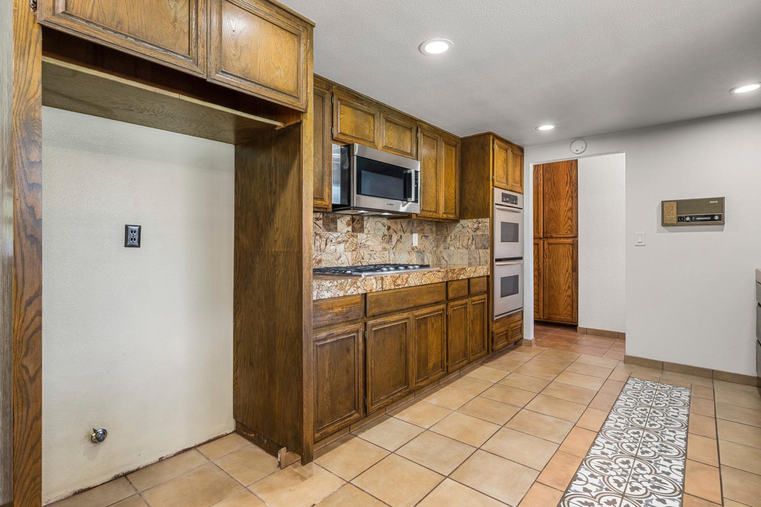 3904 Trillium Avenue
