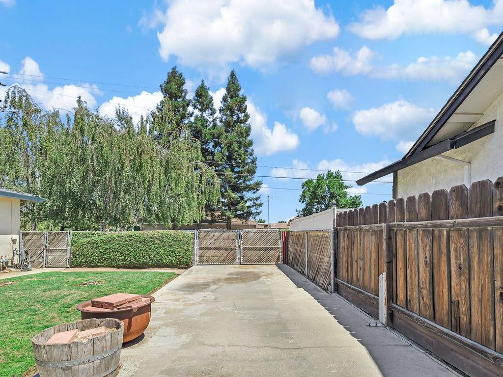 1700 Carignane Way
