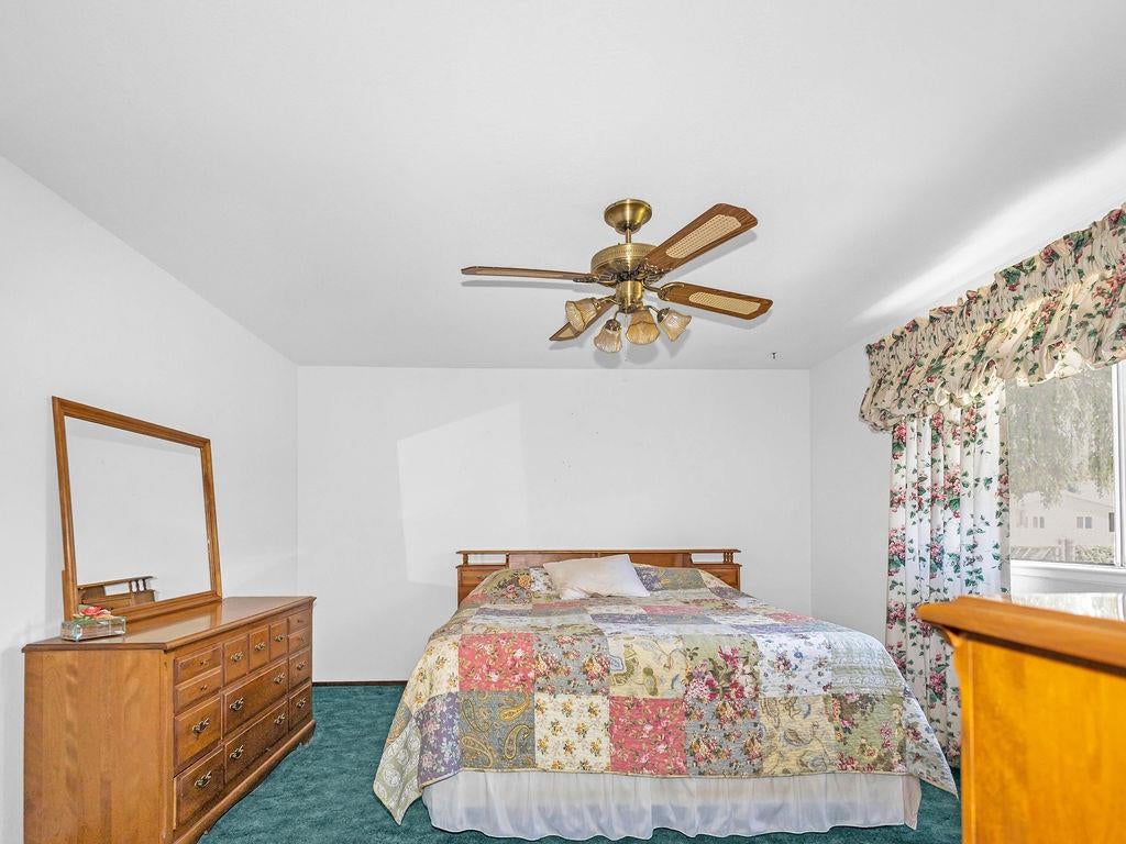 1700 Carignane Way