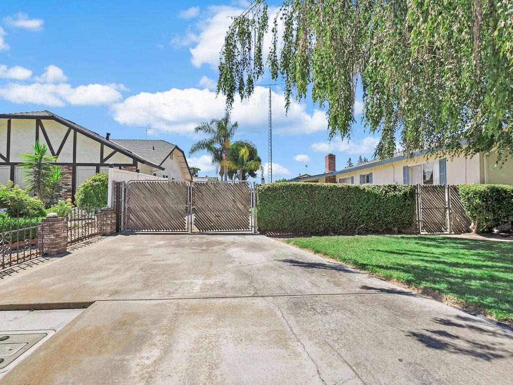 1700 Carignane Way