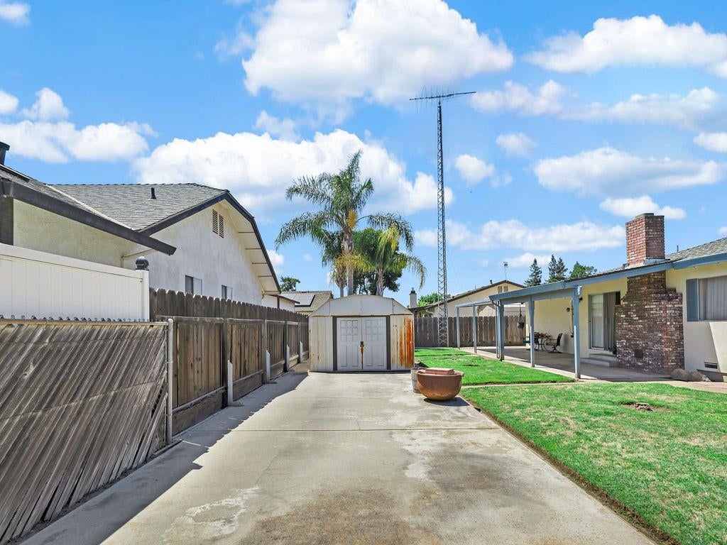 1700 Carignane Way