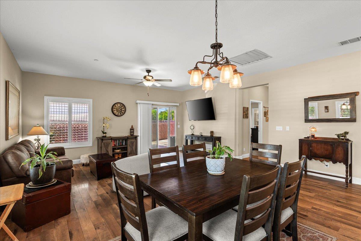1009 Fairmont Court
