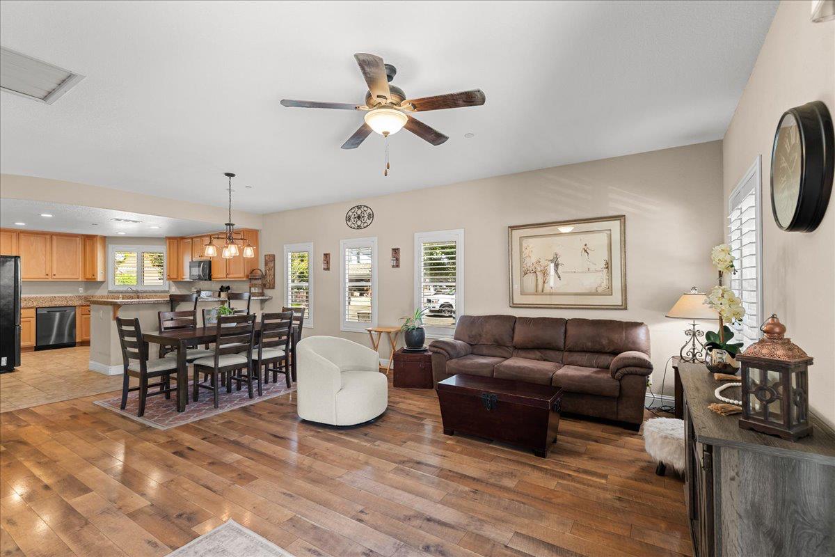 1009 Fairmont Court