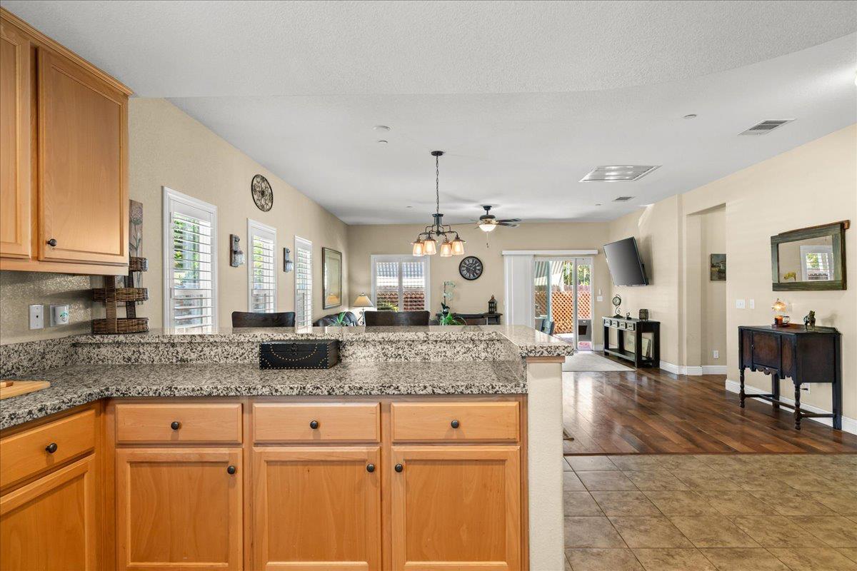 1009 Fairmont Court