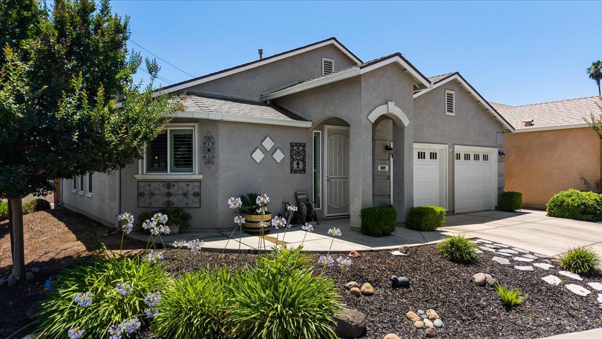 1009 Fairmont Court