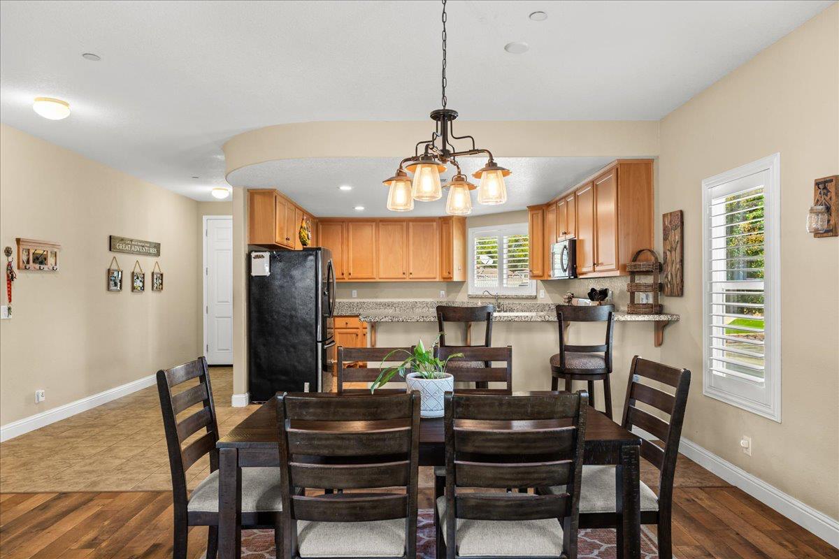 1009 Fairmont Court