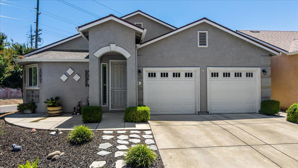 1009 Fairmont Court