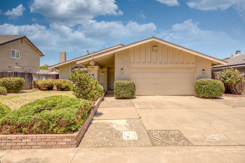 3333 Mesquite Way