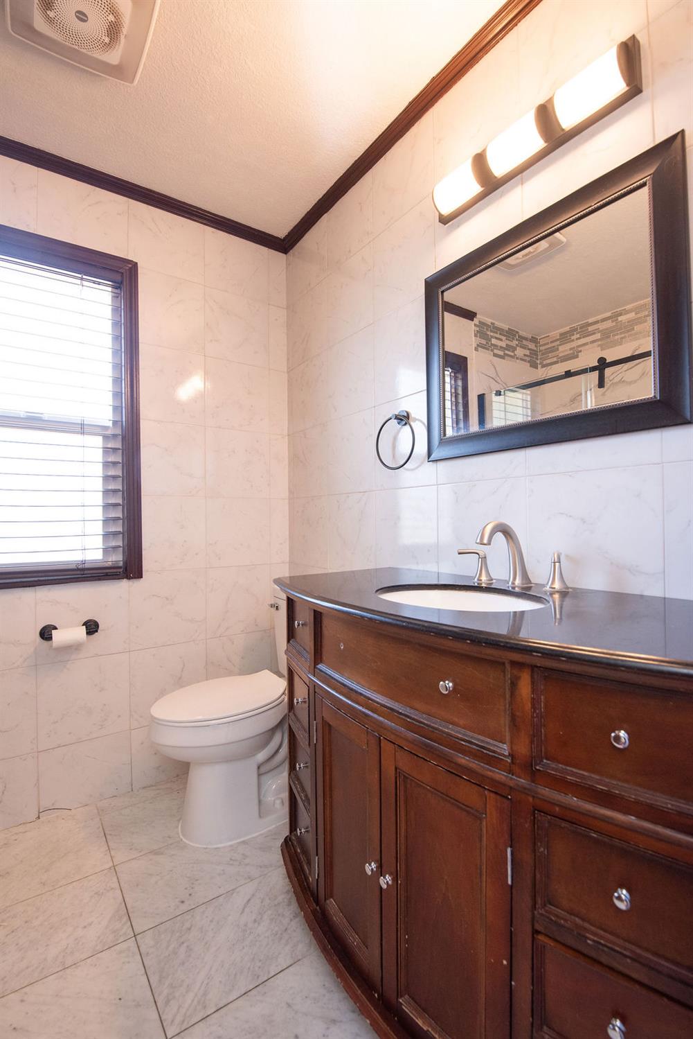 1522 Vine Circle