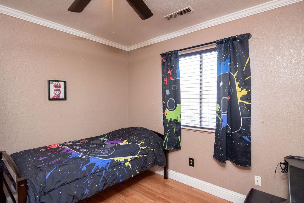 1522 Vine Circle